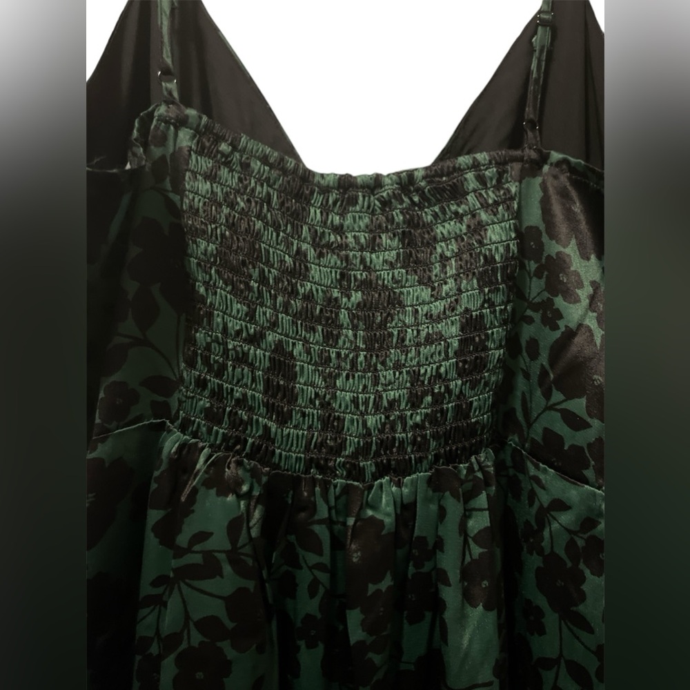 NSR Maxi Dress Dark Green With Flowers Size Small NWT - Picture 4 of 6